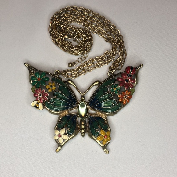 Lovely Butterfly Statement Necklace - Picture 4 of 6